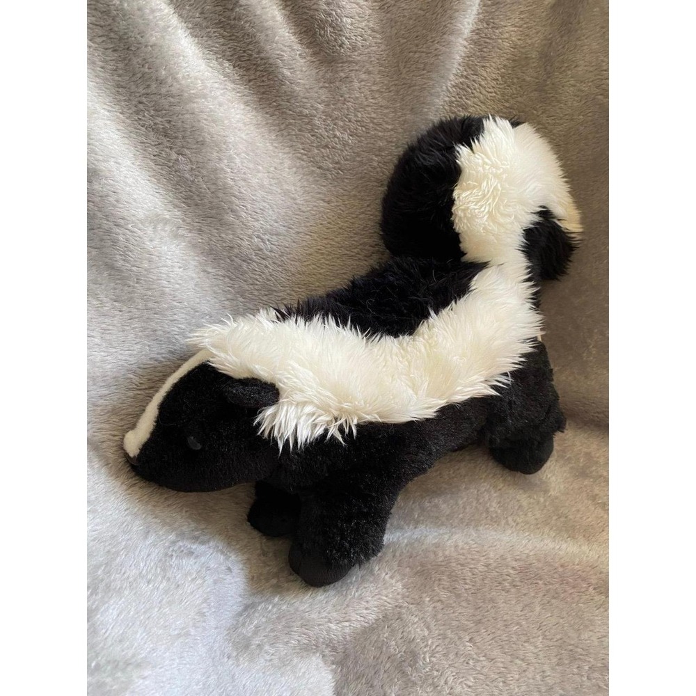 Wild Republic Skunk Plush 2017 Stuffed Animal Realistic Toy s20